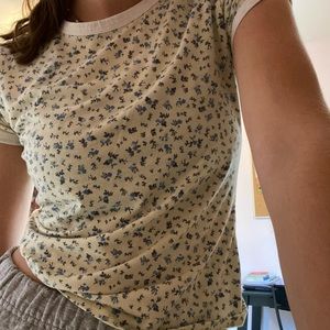 Super cute ringer tee!!